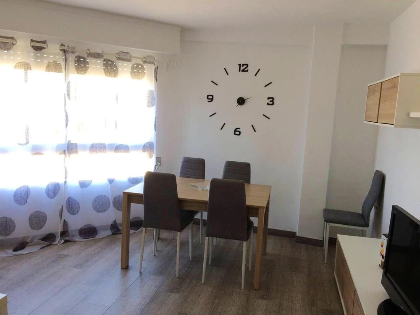 Apartment with 3 Bedrooms in Benetúser, with Wonderful City View And Wifi