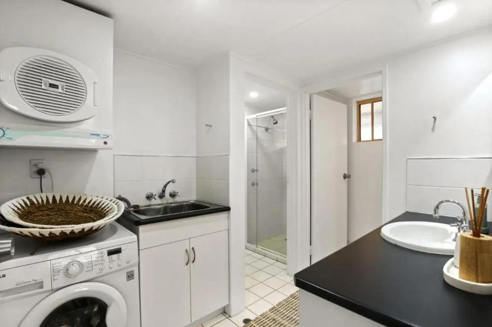 Minya Court 4 12 Esplanade Headland Kings Beach