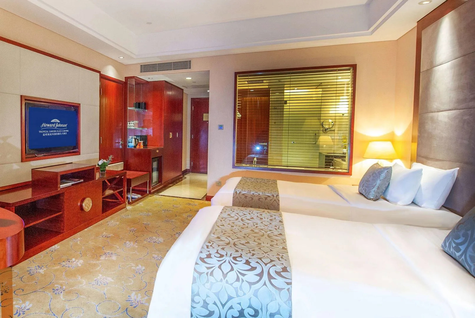 Howard Johnson Tropical Garden Plaza Kunming