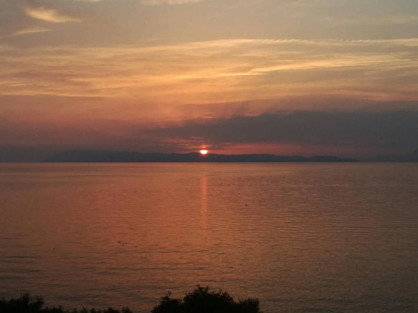 Ivi - 100 m From Pebble Beach - A1