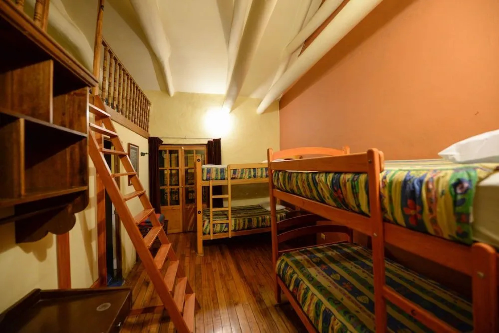 Hitchhikers Cusco Hostel