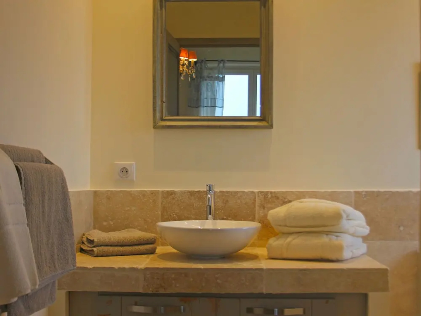 Grandeur Villa in Eygalières With Pool & 2 Terraces