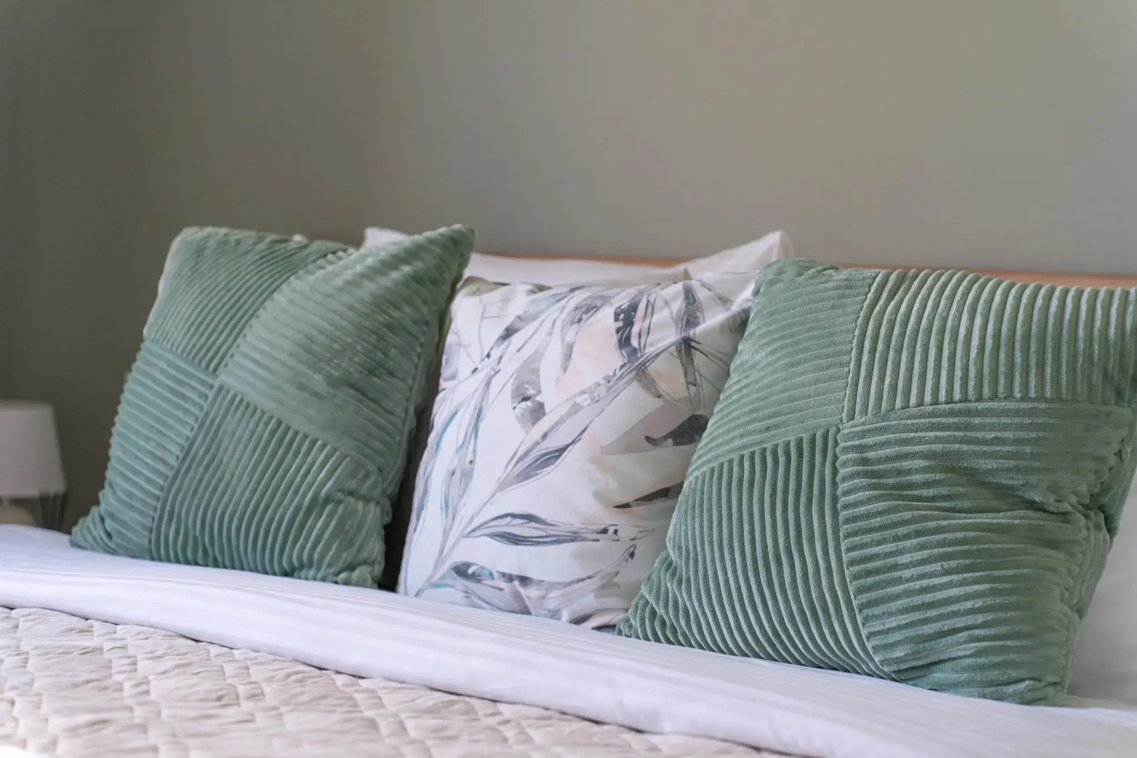 Апартаменты Апарт - Делюкс Легенды Моря в г. Калининград на аллее Знаний д. 5