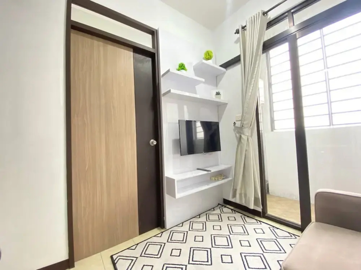 Homey 2Br Furnished Apartment At The Edge Bandung