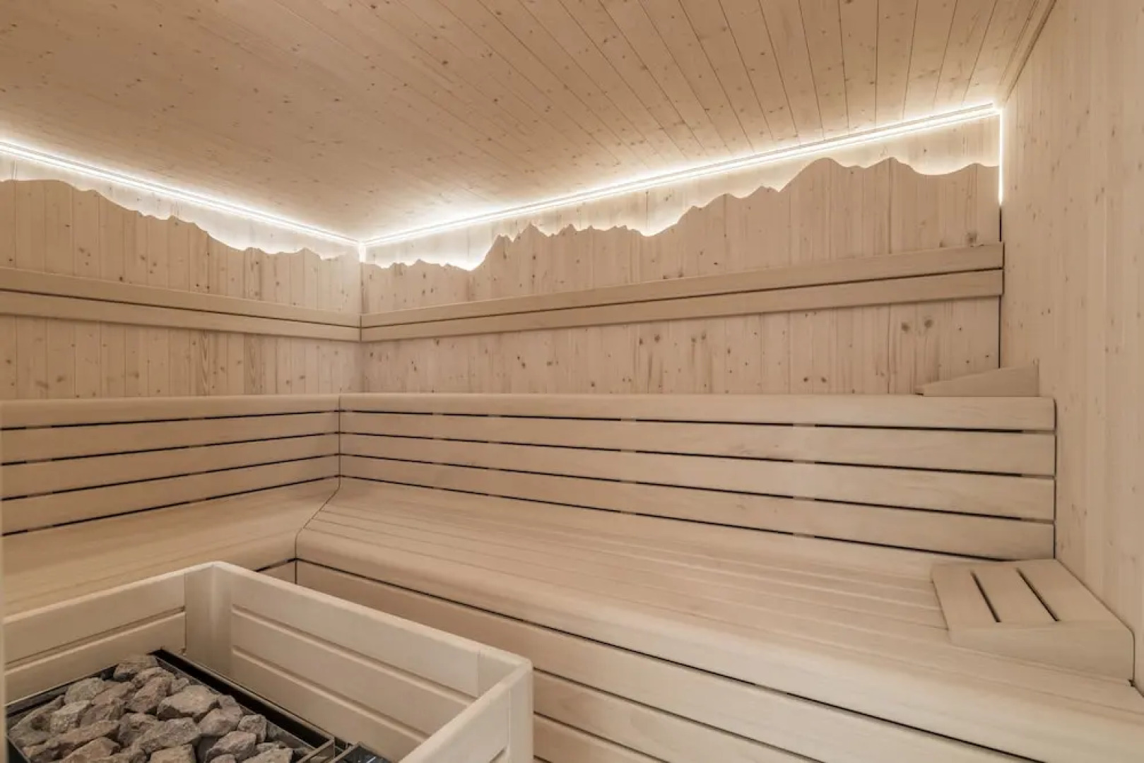 Tonzhaus Hotel & Restaurant