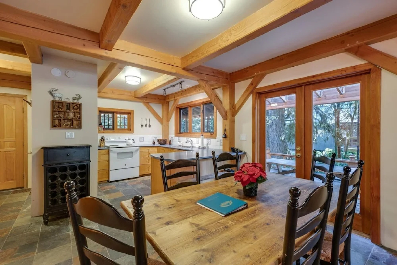 Mt. Baker Lodging Cabin 45 (Sleeps 6)