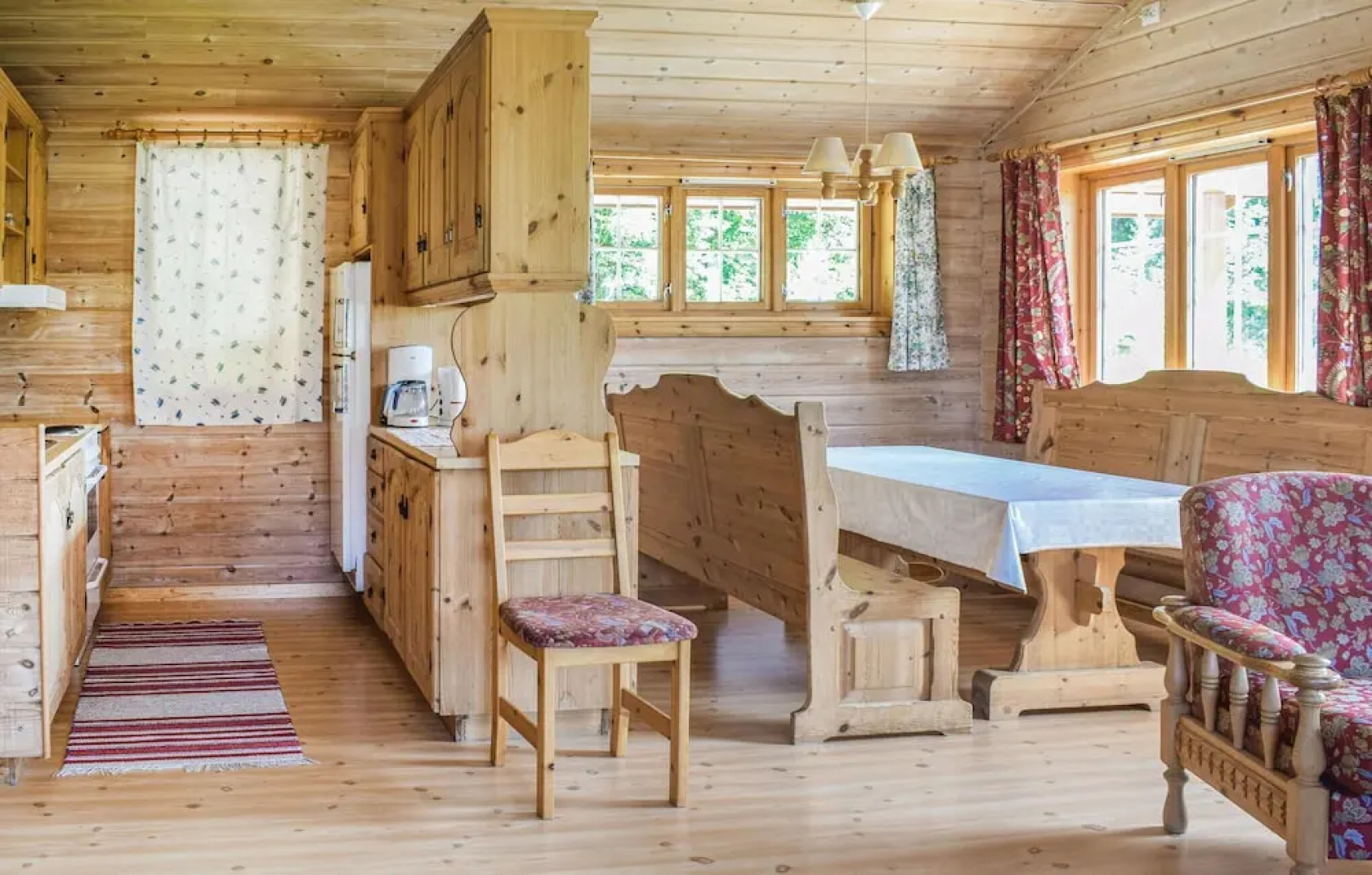 Nice Home in Olden With 3 Bedrooms and Wifi