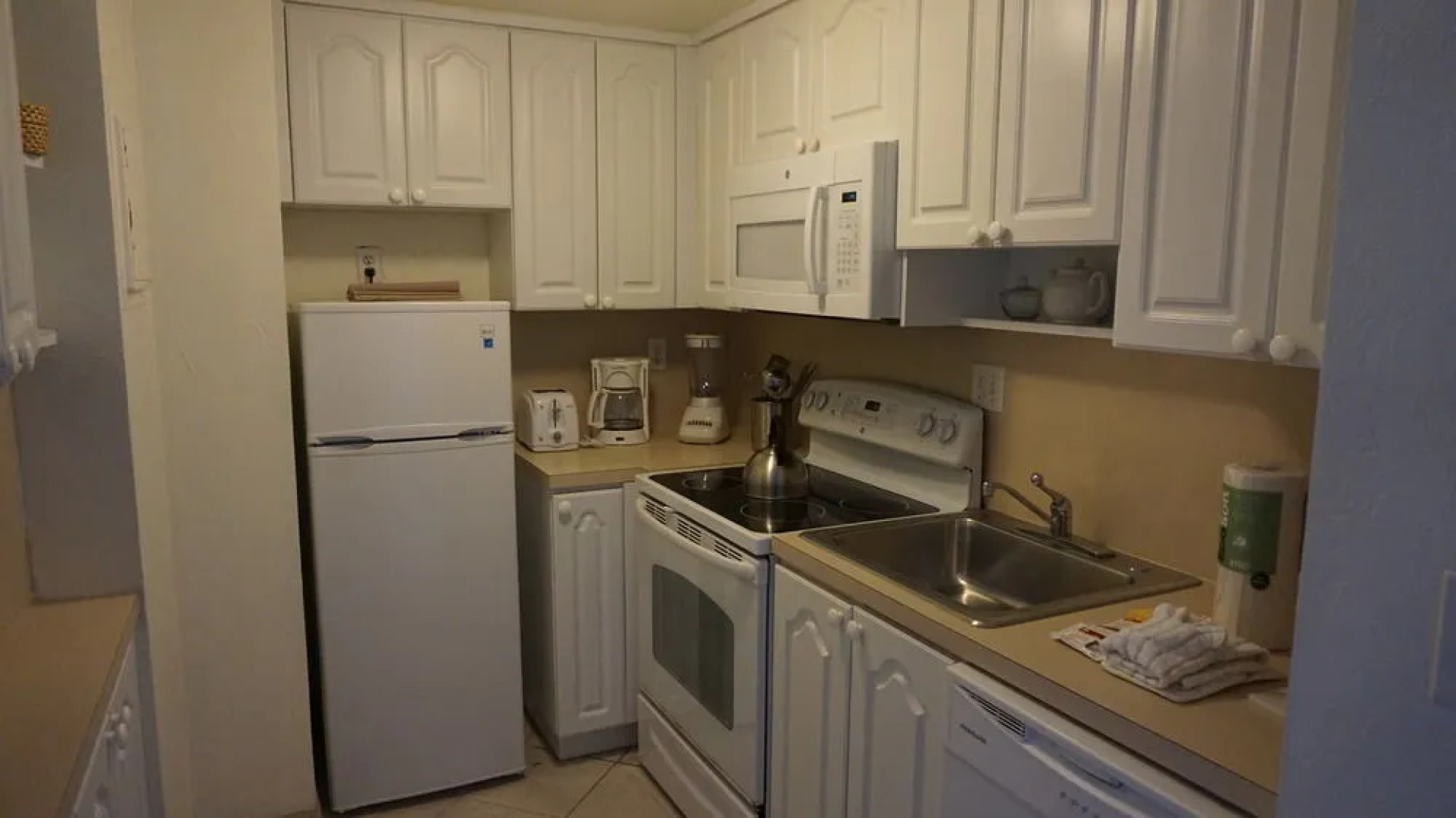 Golden Strand Ocean Villa Resort