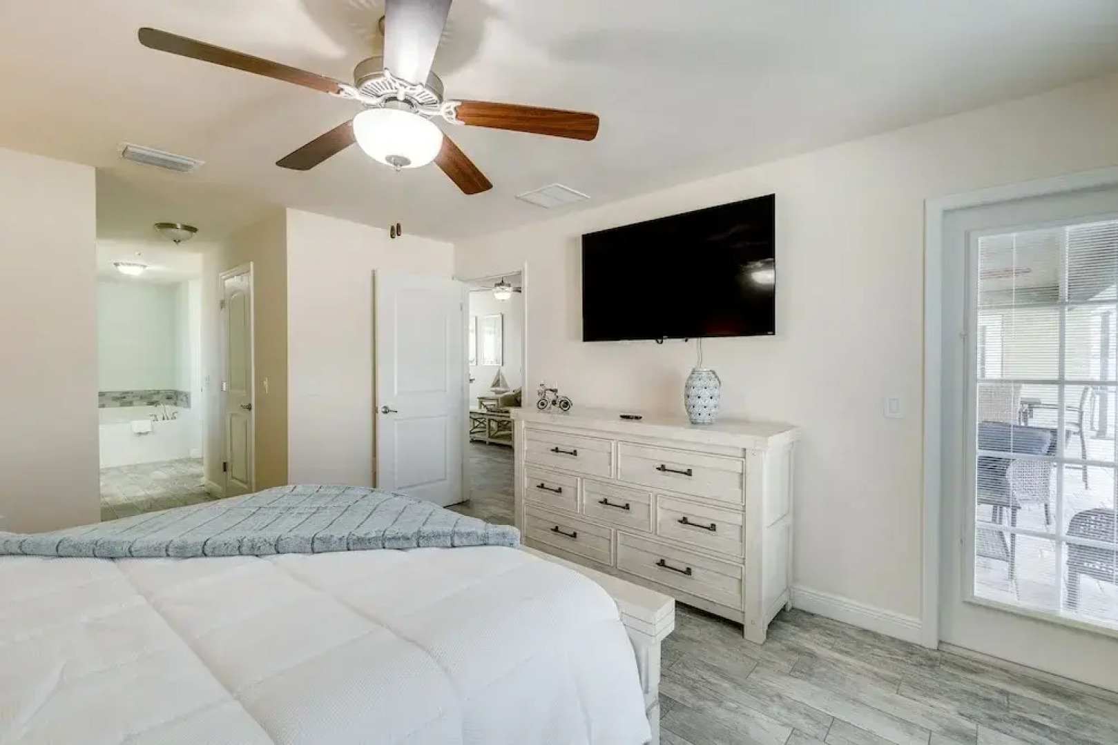 Port Charlotte Home w/ Screened Pool Near Golf!