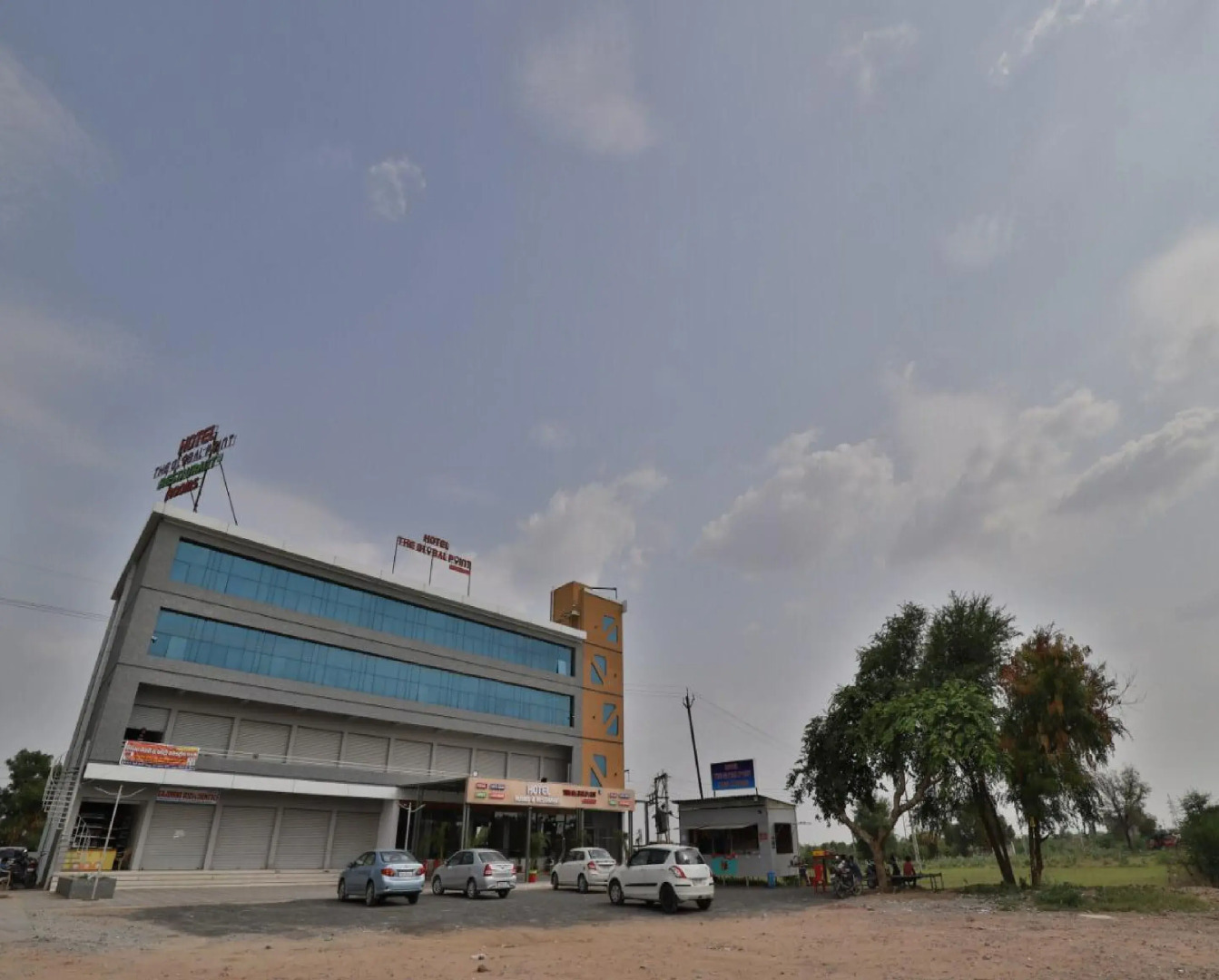 Hotel The Global Point