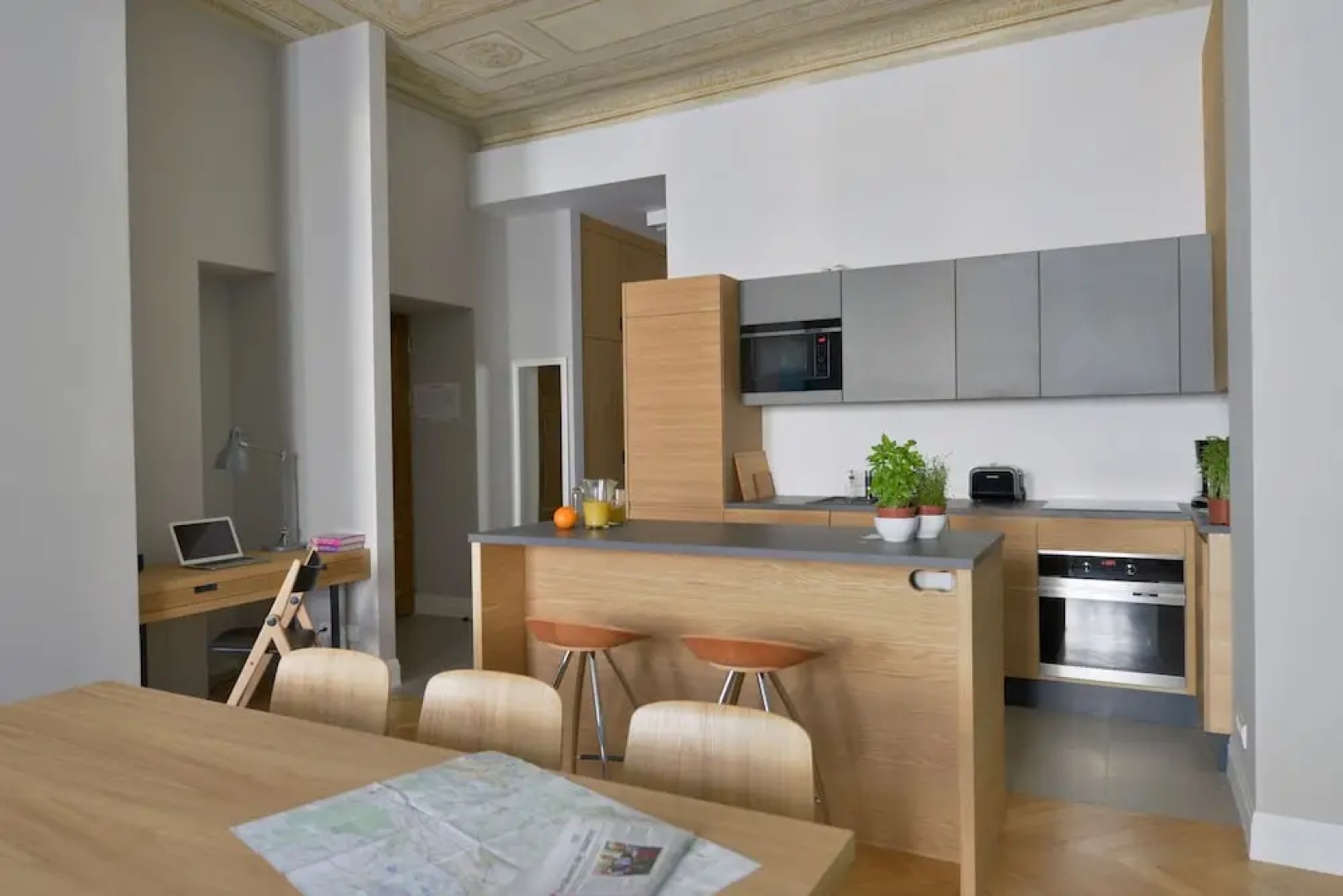STRADONIA Serviced Apartments