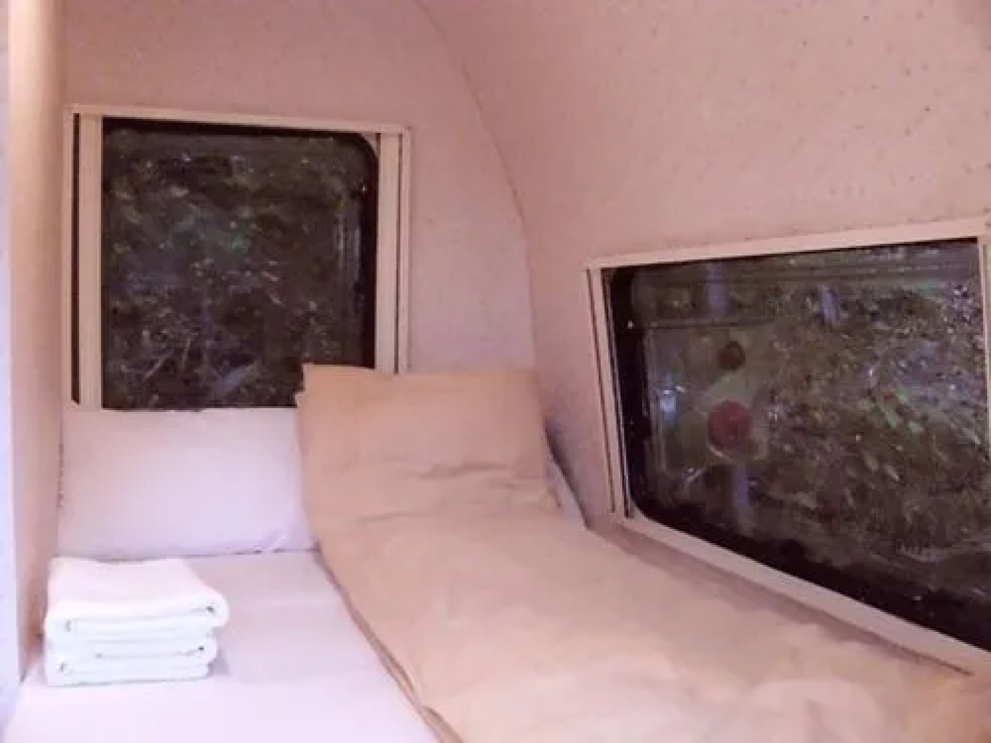 Jhuci Station Holiday Center