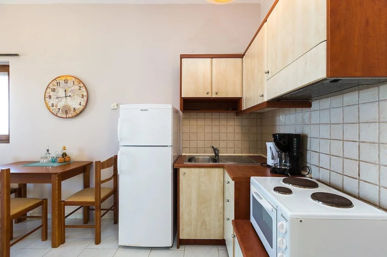 Glaros Beach Apartments