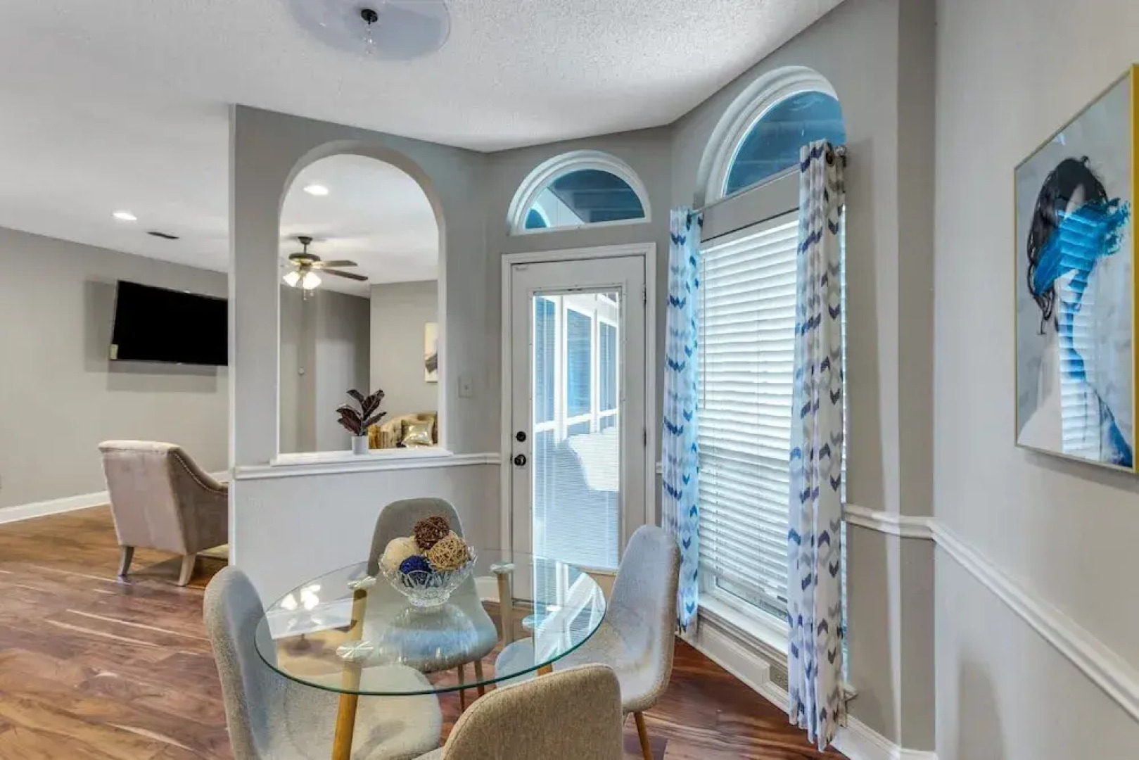 5 Bedroom Spacious Getaway, 2 Game Rooms, Hot Tub by Redawning