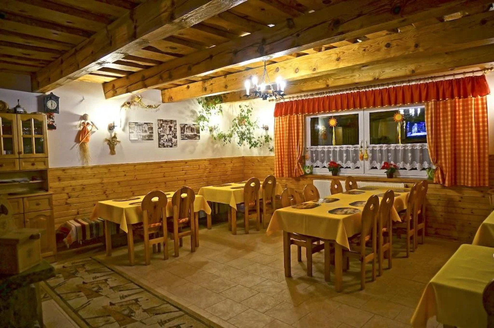 Penzion a drevenica pri Hati