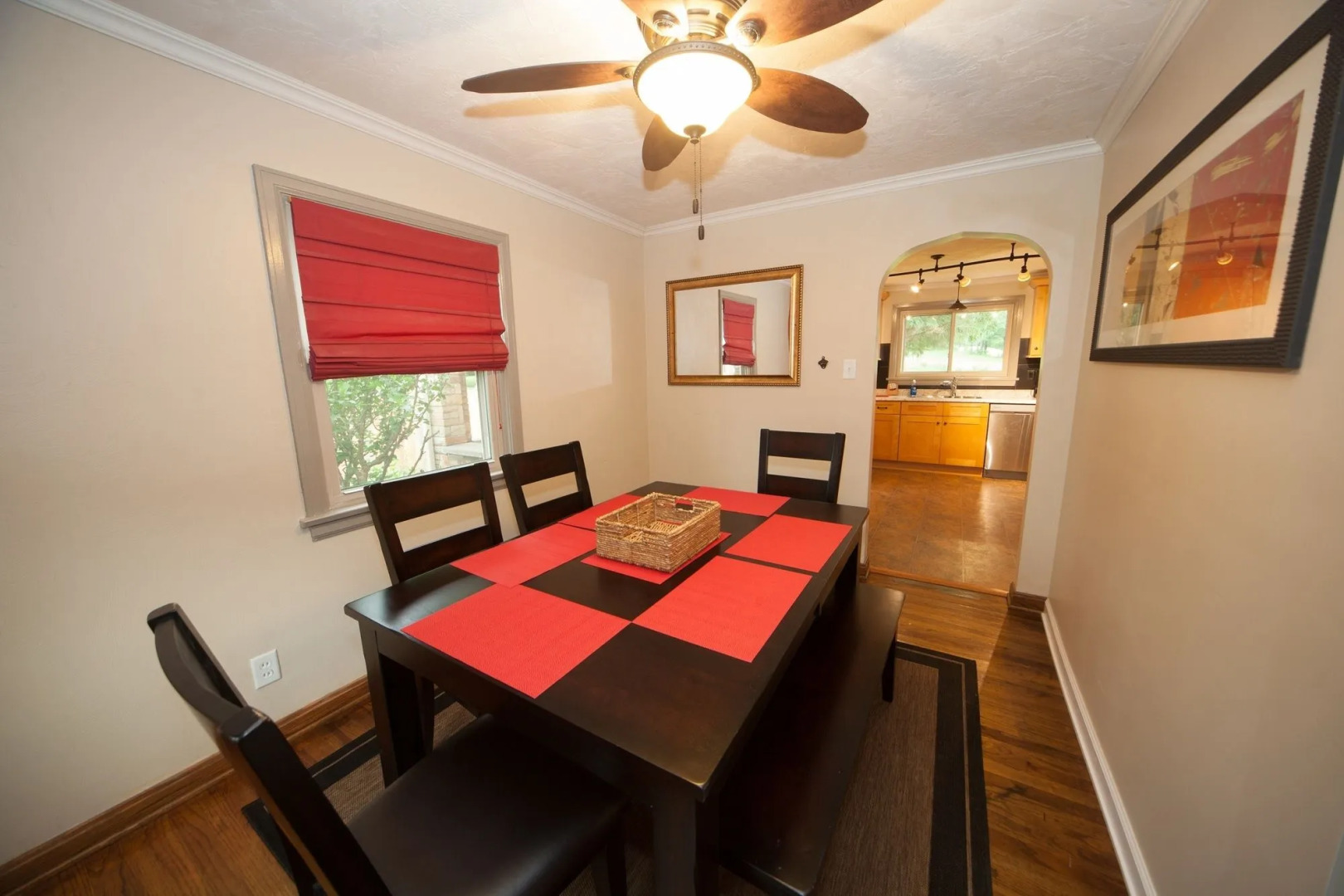 Log Cabin Lodge & Suites