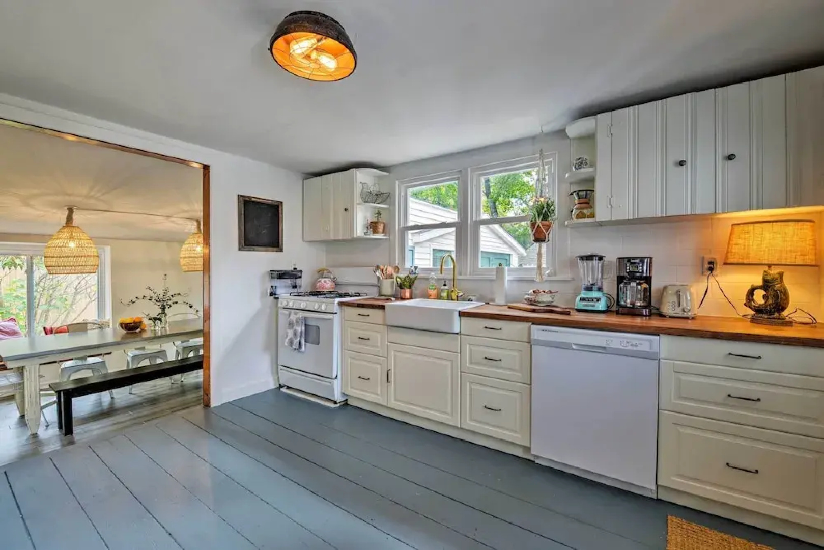 'poplar Cottage' Minutes to Stone Harbor Beaches!
