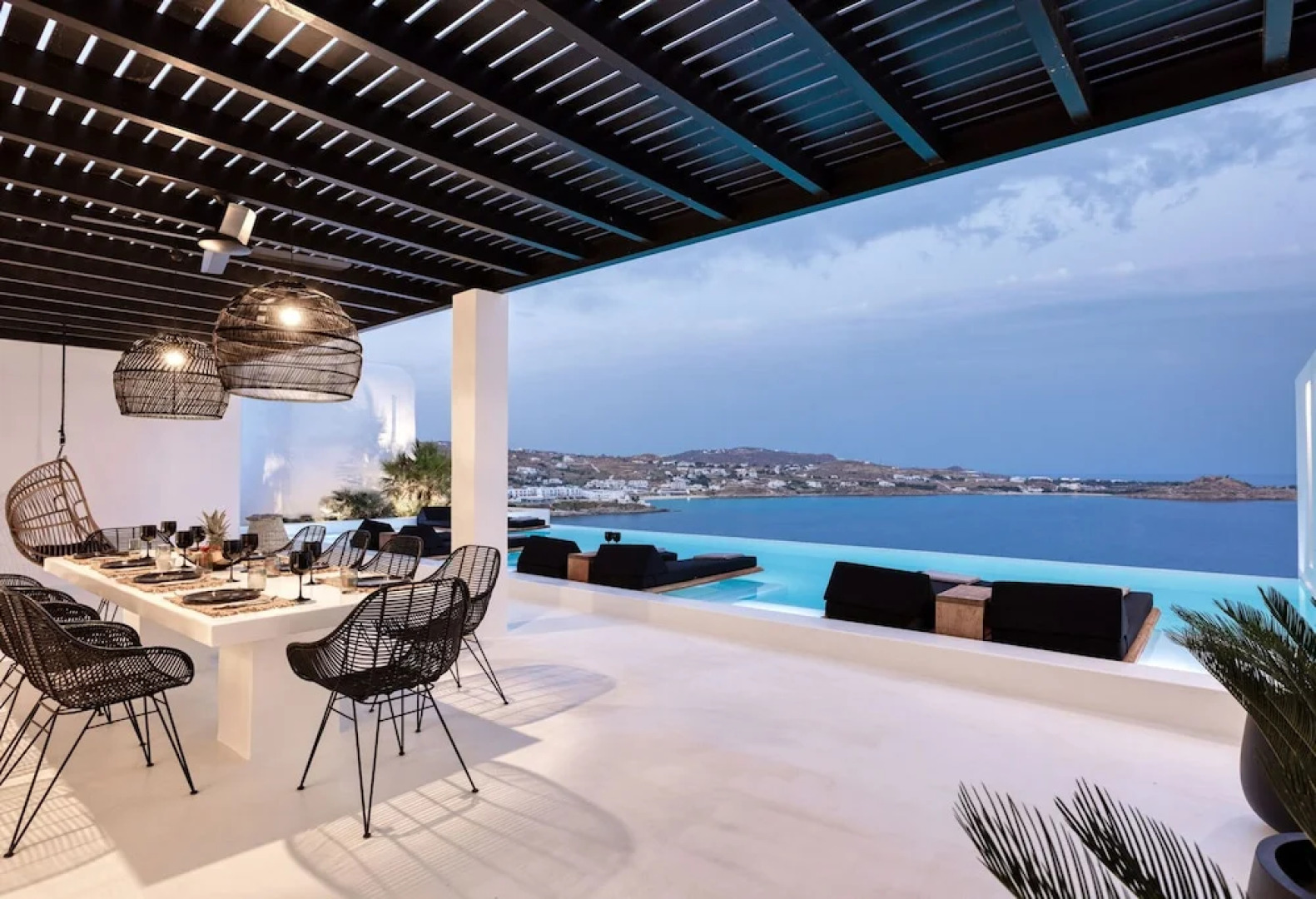 Psarou Black Villa II