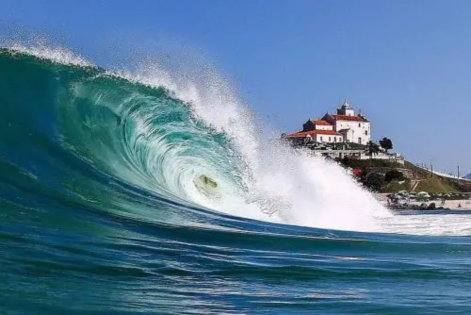 Oceanica 1000 Beachfront Pousada