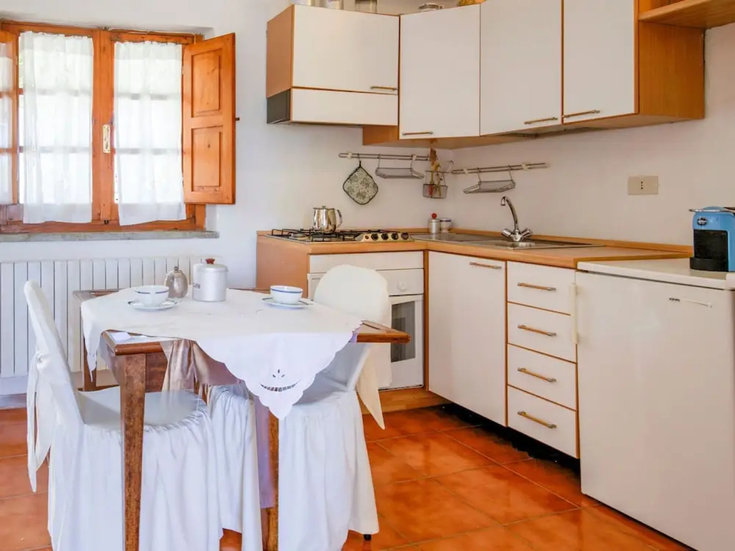 Spacious Mansion in Tuscany with Swimming Pool