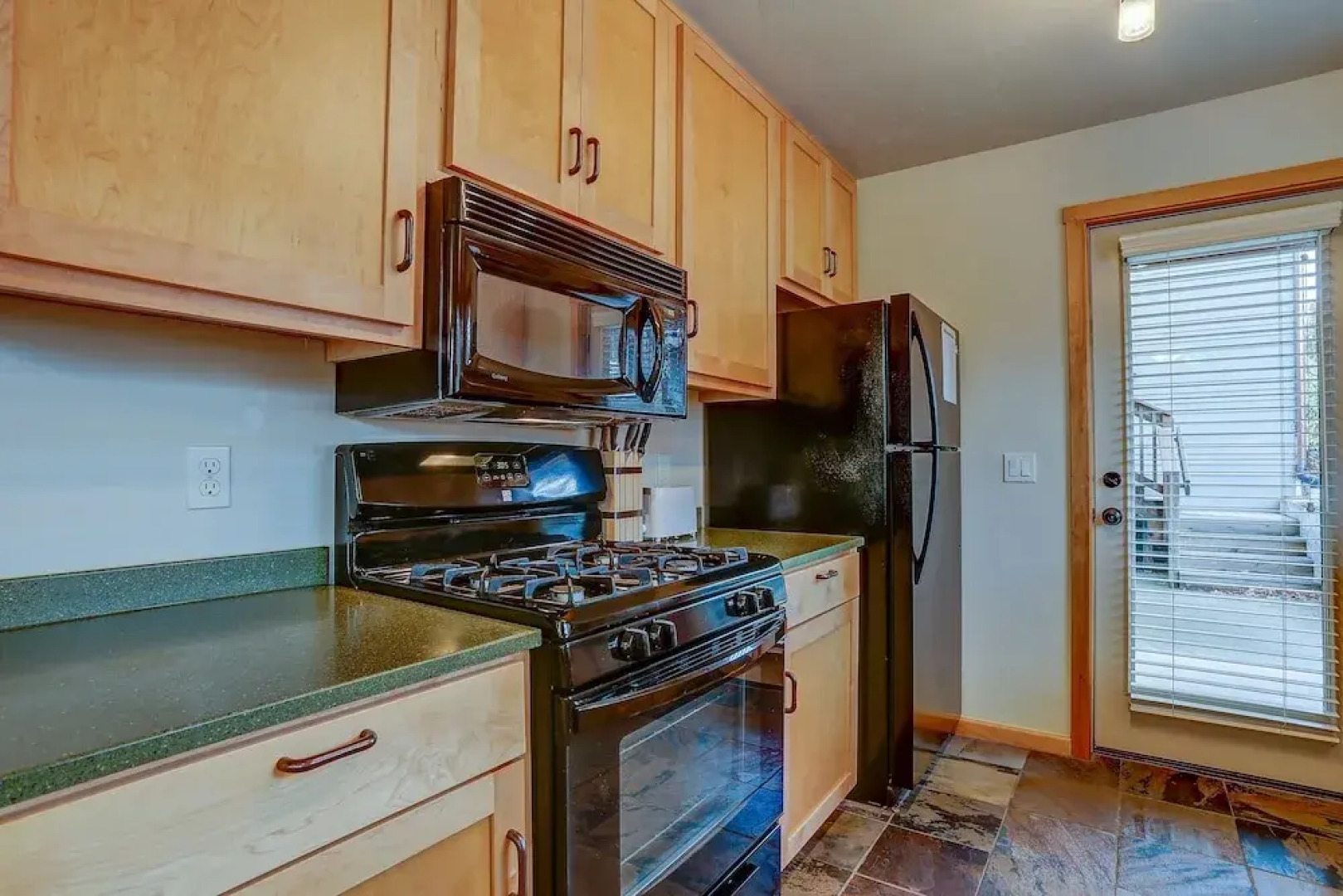 Hutson's Hideaway 1 Bedroom Apts by Redawning