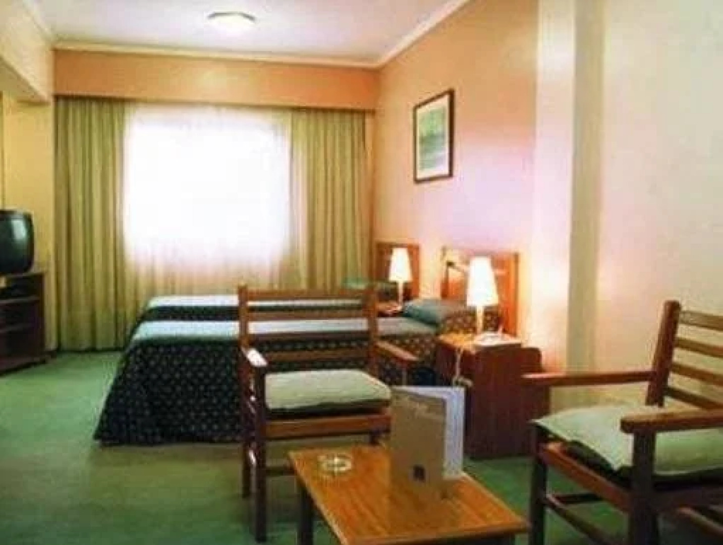 Hotel & Apart Argentino La Plata