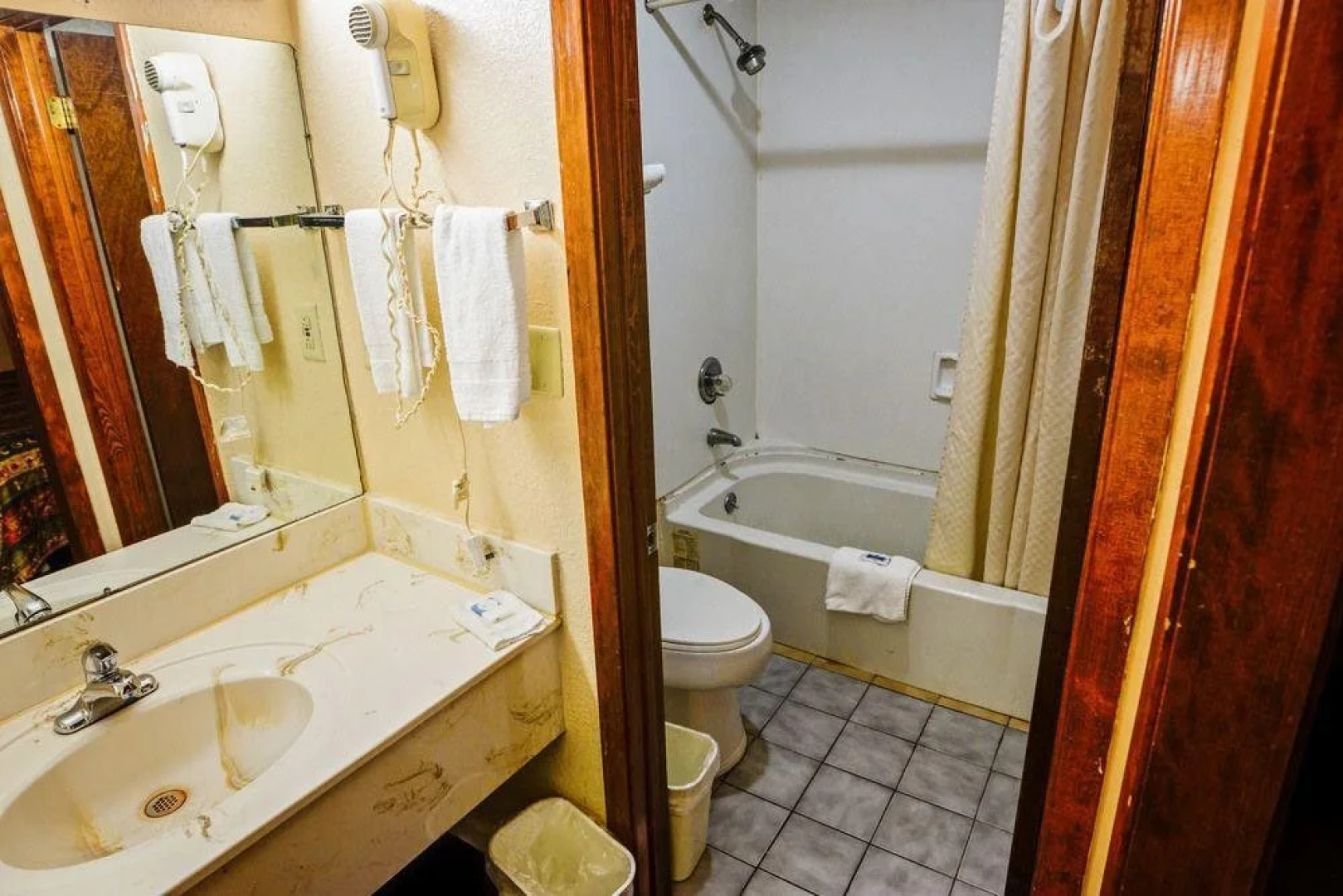 Southern Inn & Suites