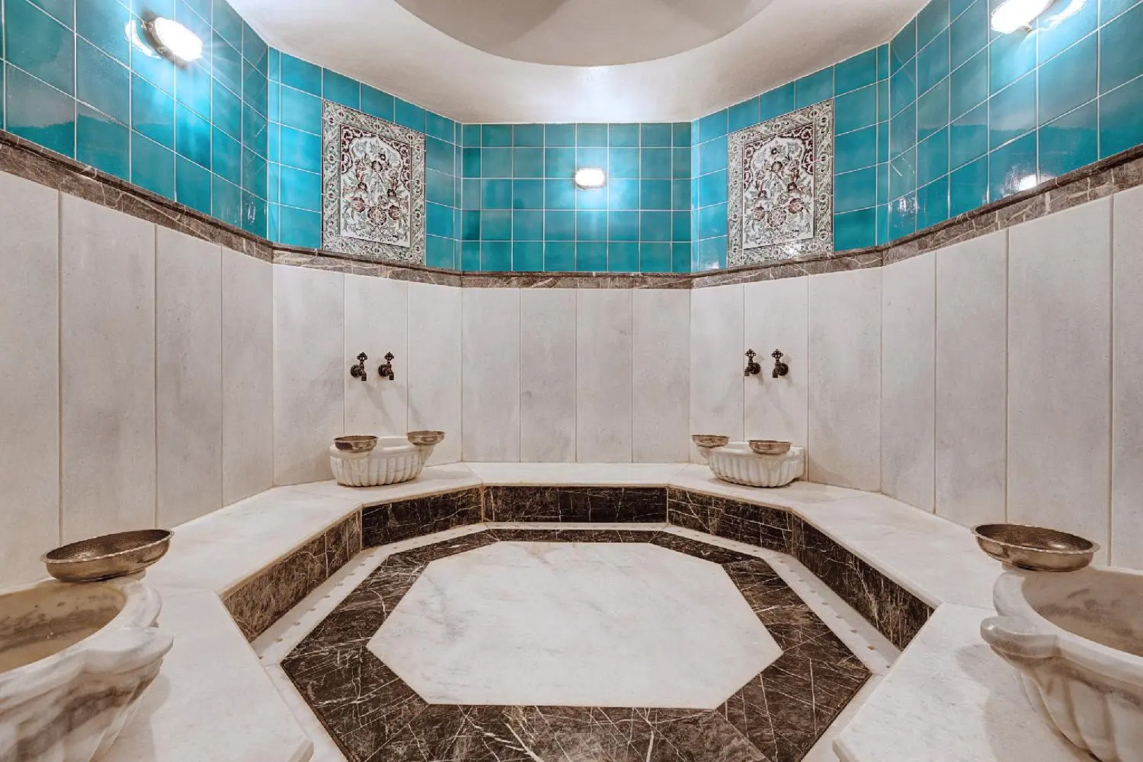 Arena Hotel - Special Class