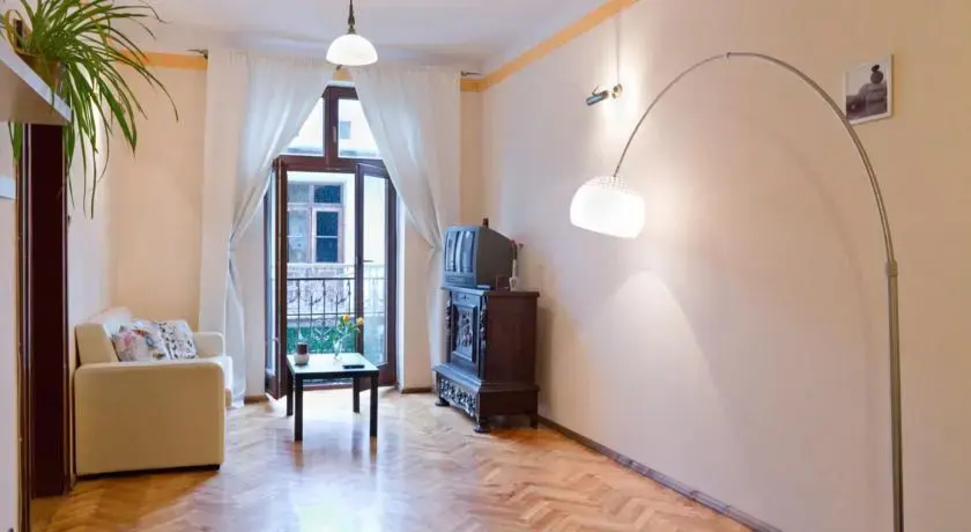 Patio Apartment Old Town