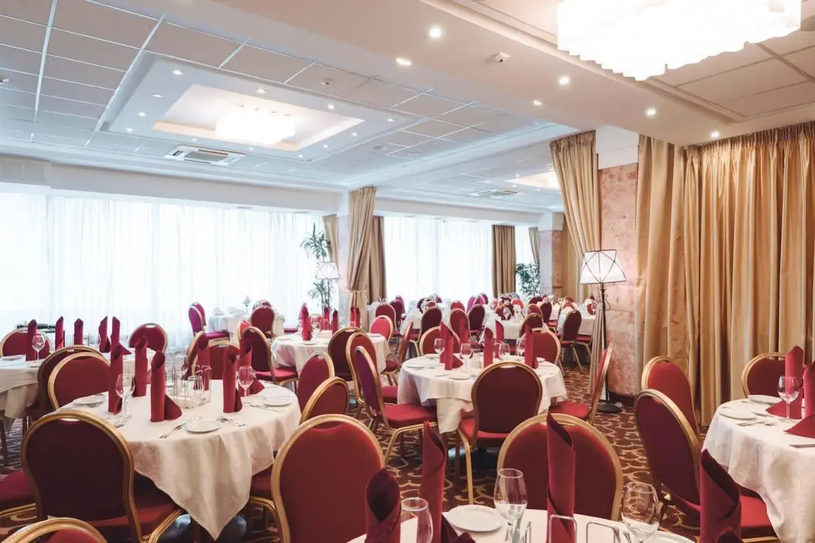 Премьер Отель Русь