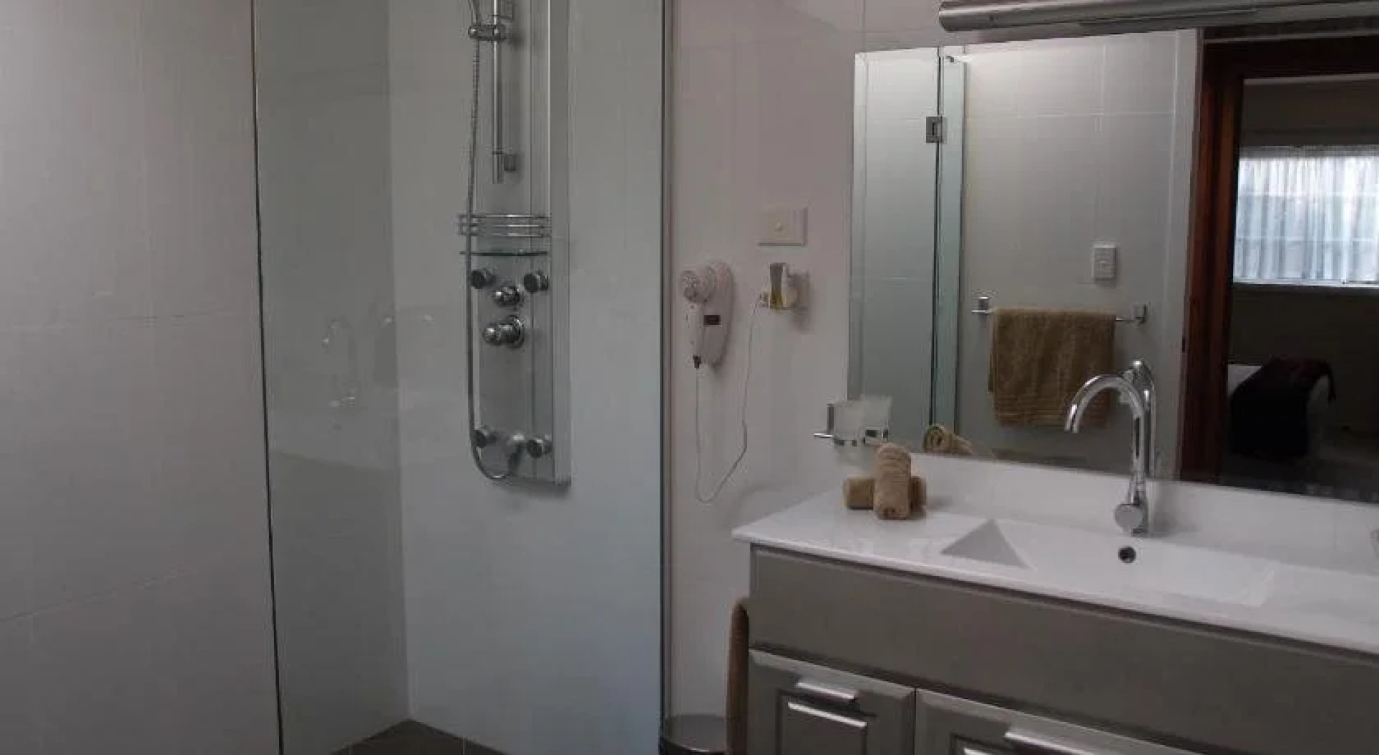 Shiralee Executive Cottages