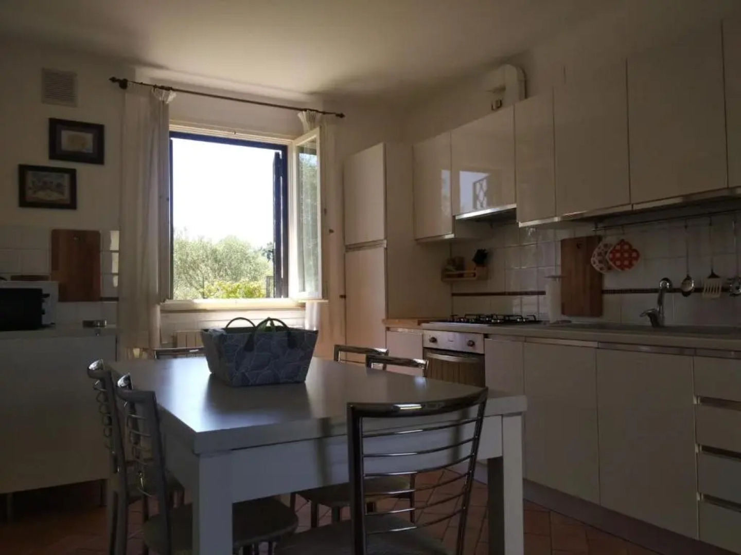 Villetta sui colli nelle Marche