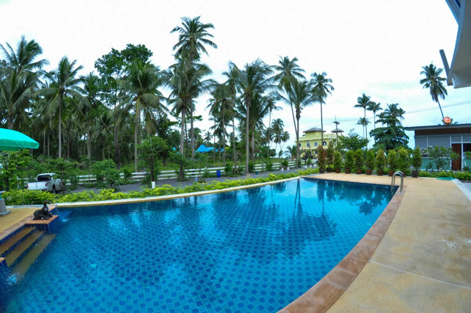 Phangpring Beach Resort