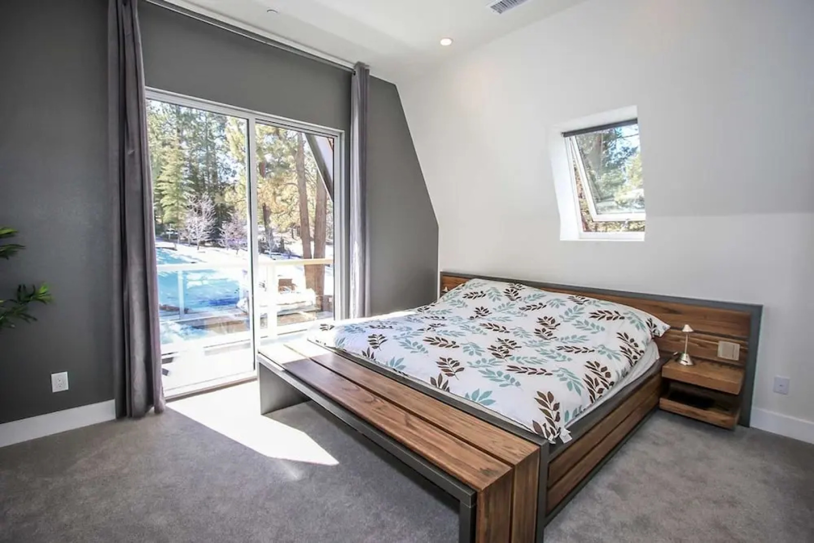 Glass Peak 1597 by RedAwning