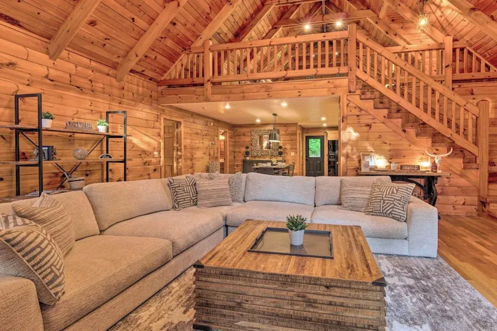 7 Mi to Ski Slopes: Mars Hill Cabin w/ Hot Tub!