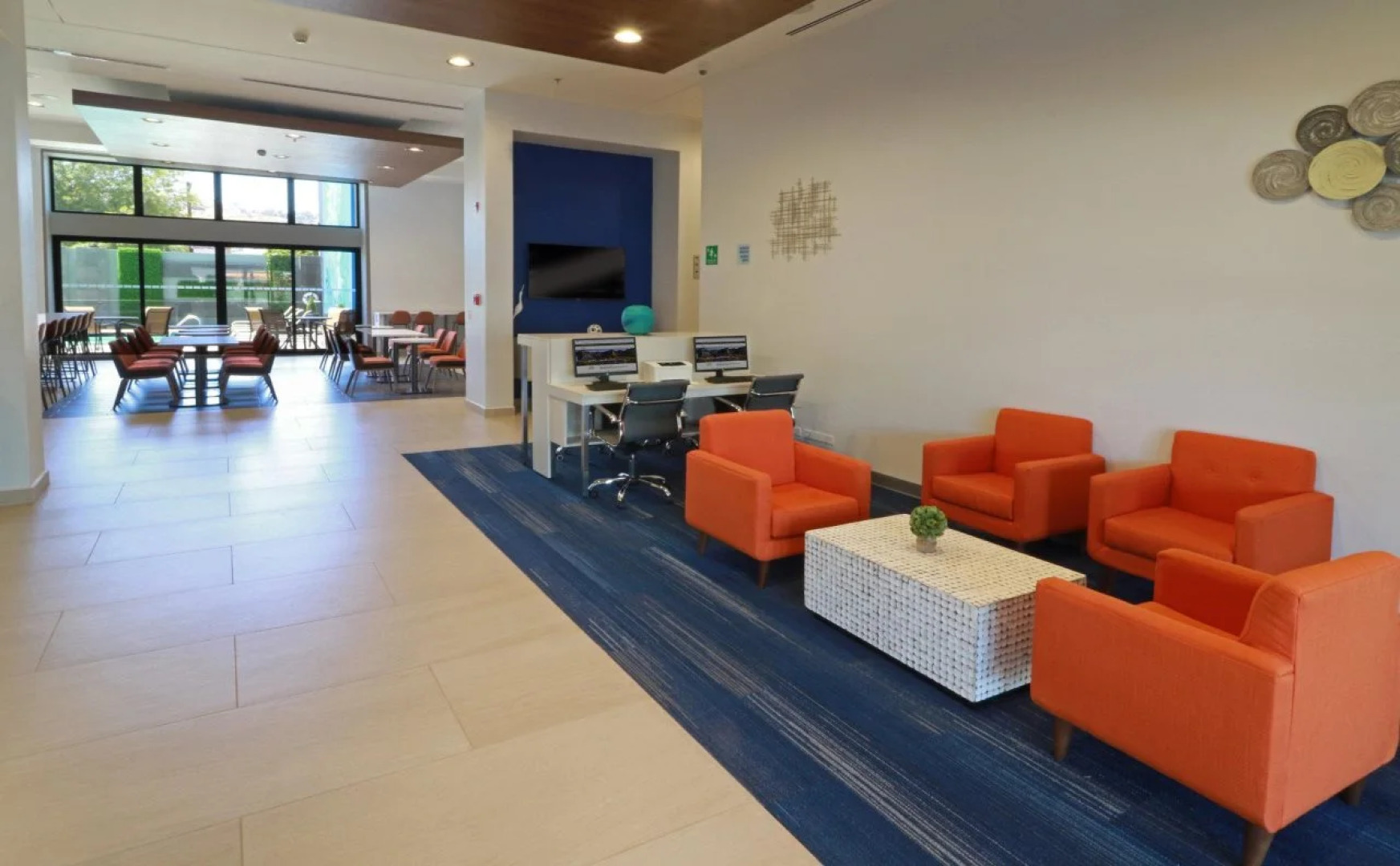 Holiday Inn Express & Suites Ensenada Centro by IHG