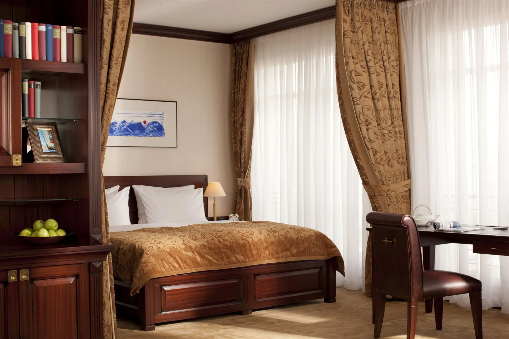 Yachthafenresidenz Hohe Duene