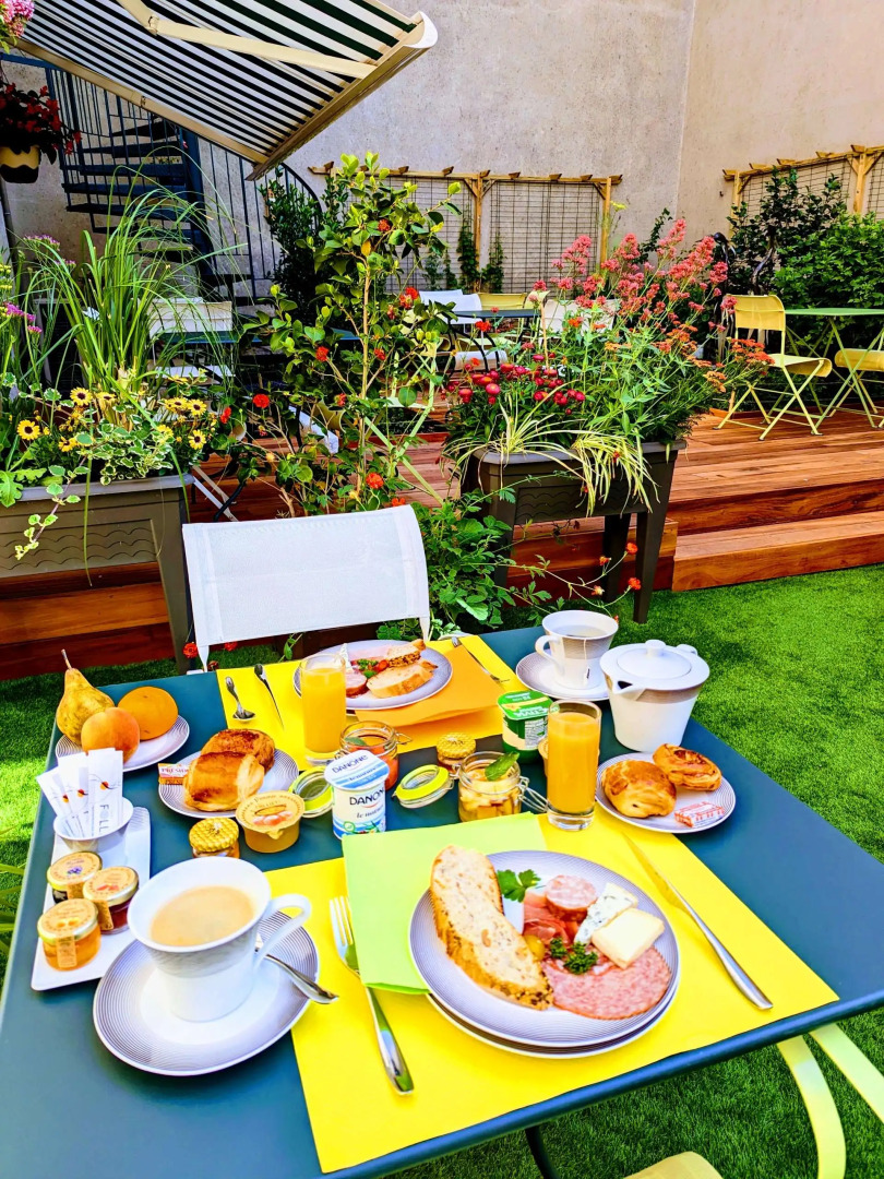 HOTEL ARVERNA VICHY - ClT'HOTEL