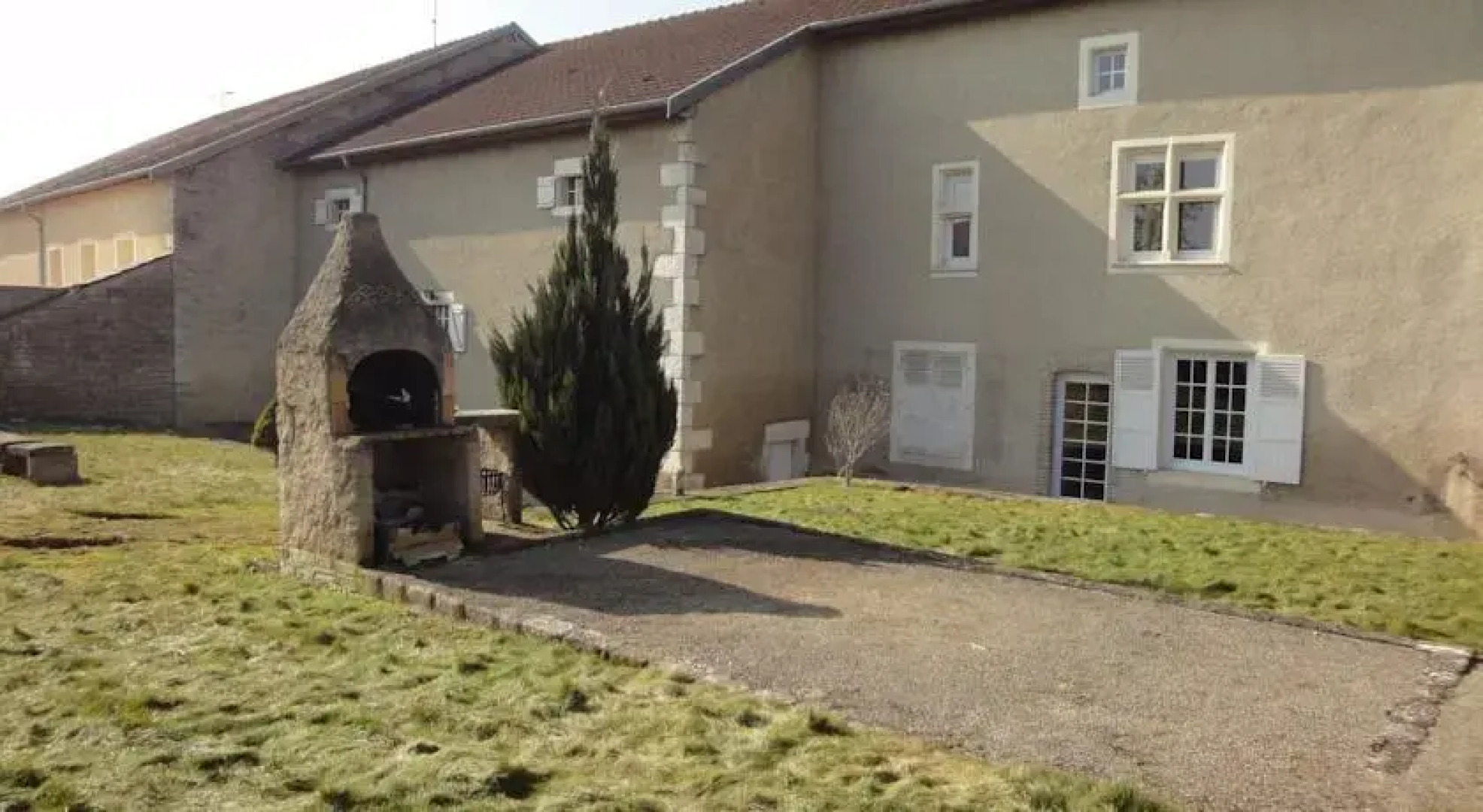 La Demeure du Gardien du Temps qui Passe