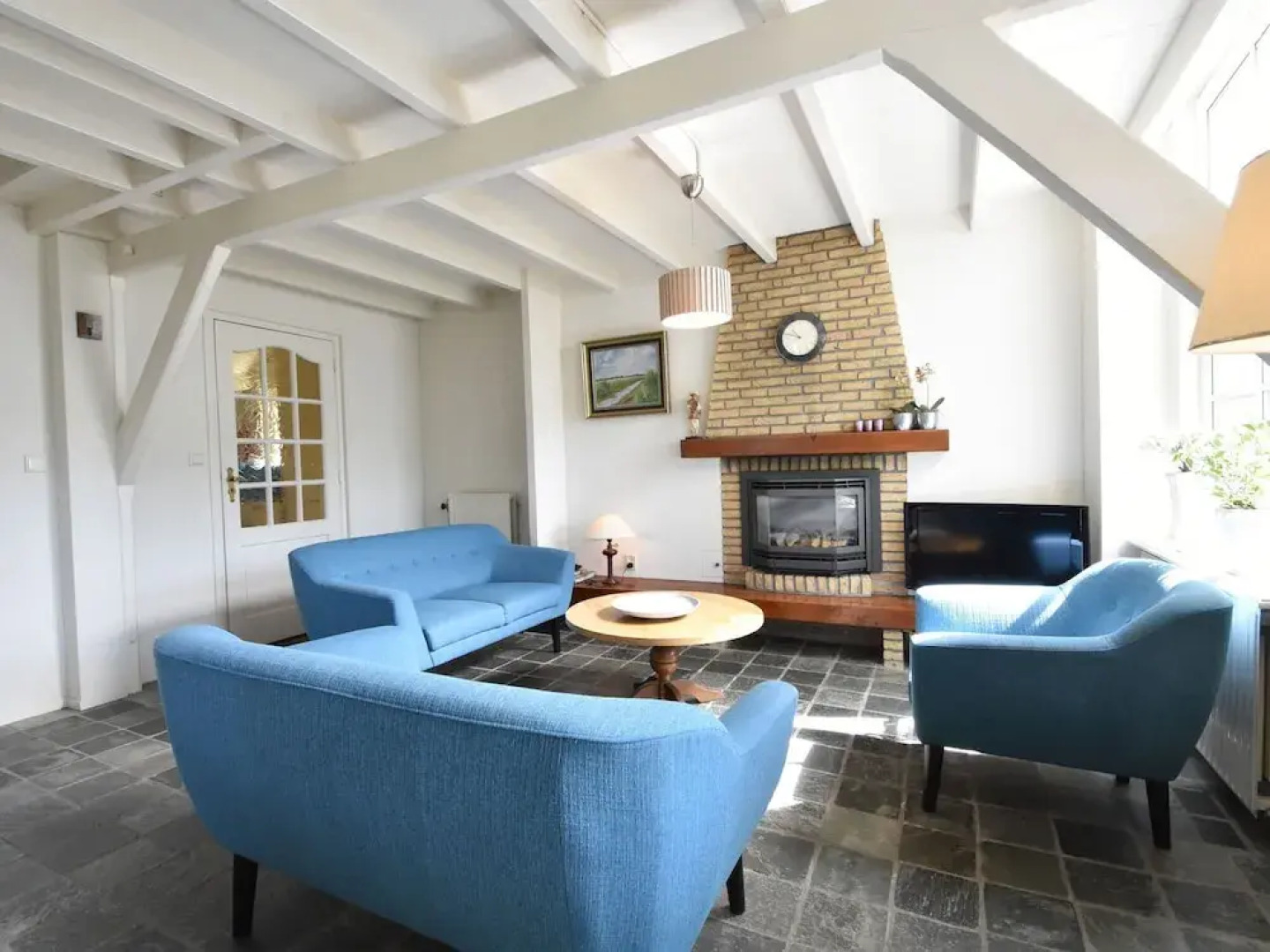 Alluring Holiday Home in Burgh Haamstede With Terrace