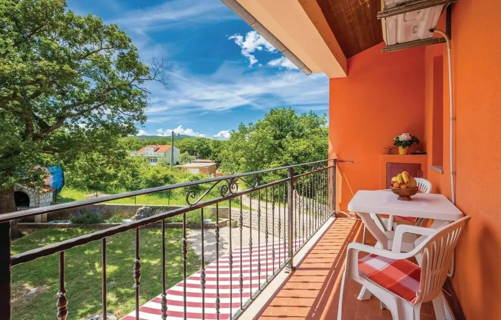 Stunning Home in Risika With Wifi and 3 Bedrooms