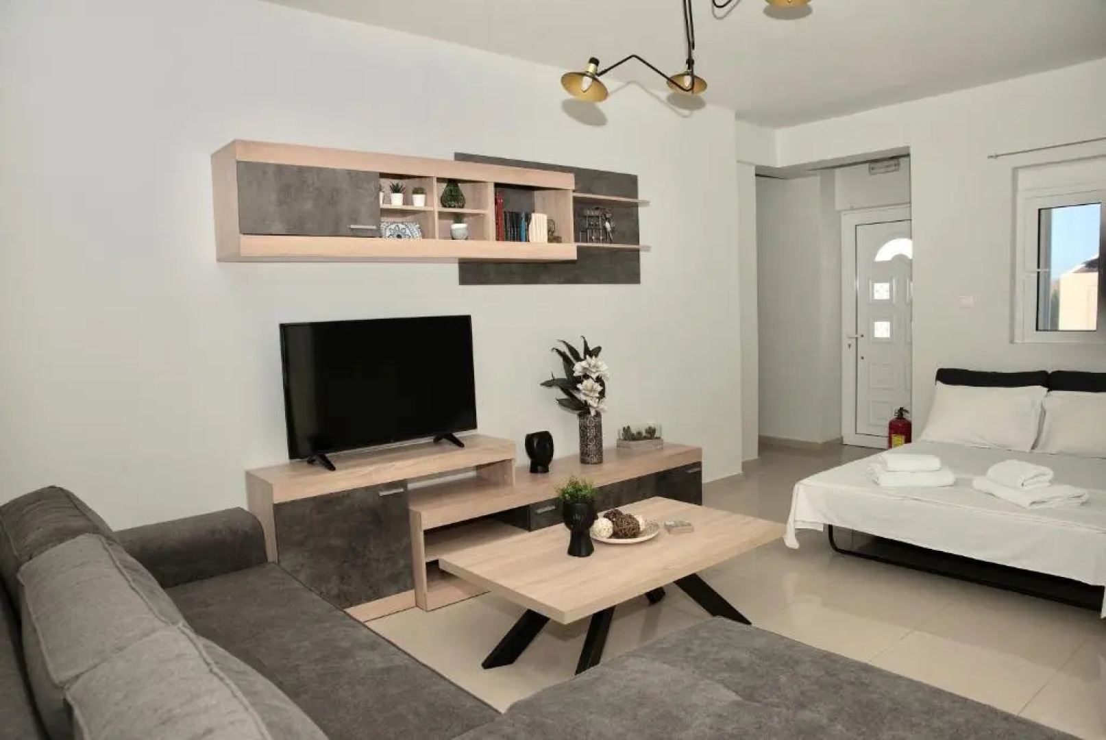 Ammos Luxury Apartments 3