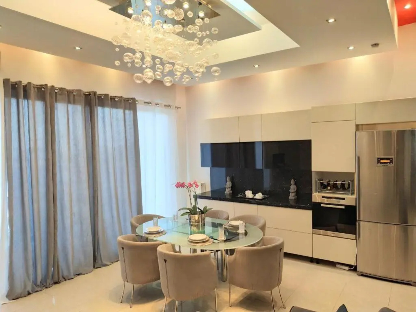 Luxury Apartment with Sea View near Kallithea