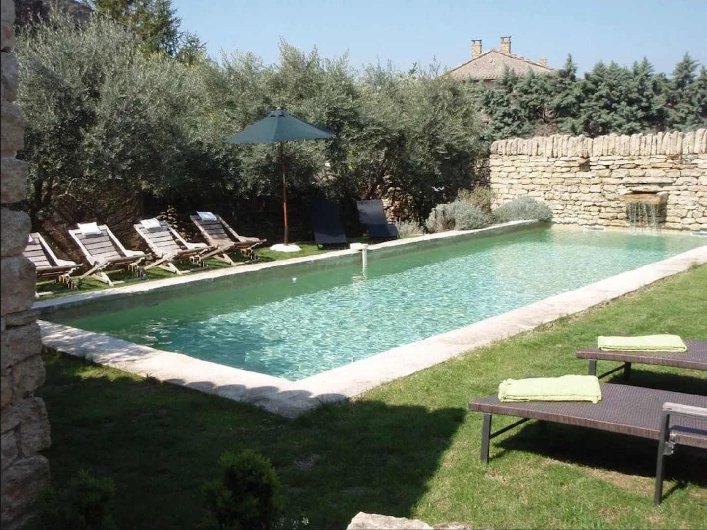 Le Moulin Des Sources