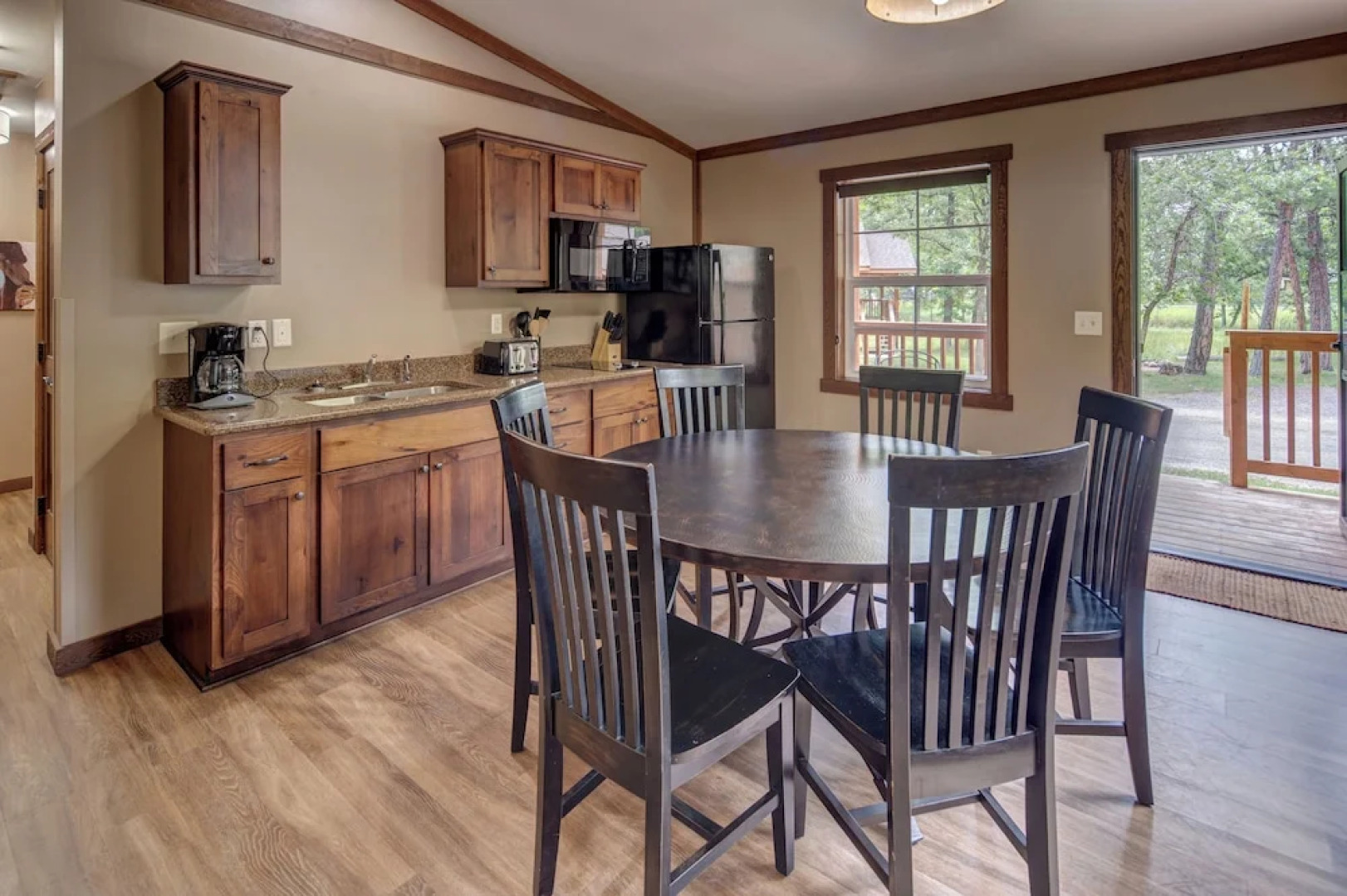 State Game Lodge & Resort