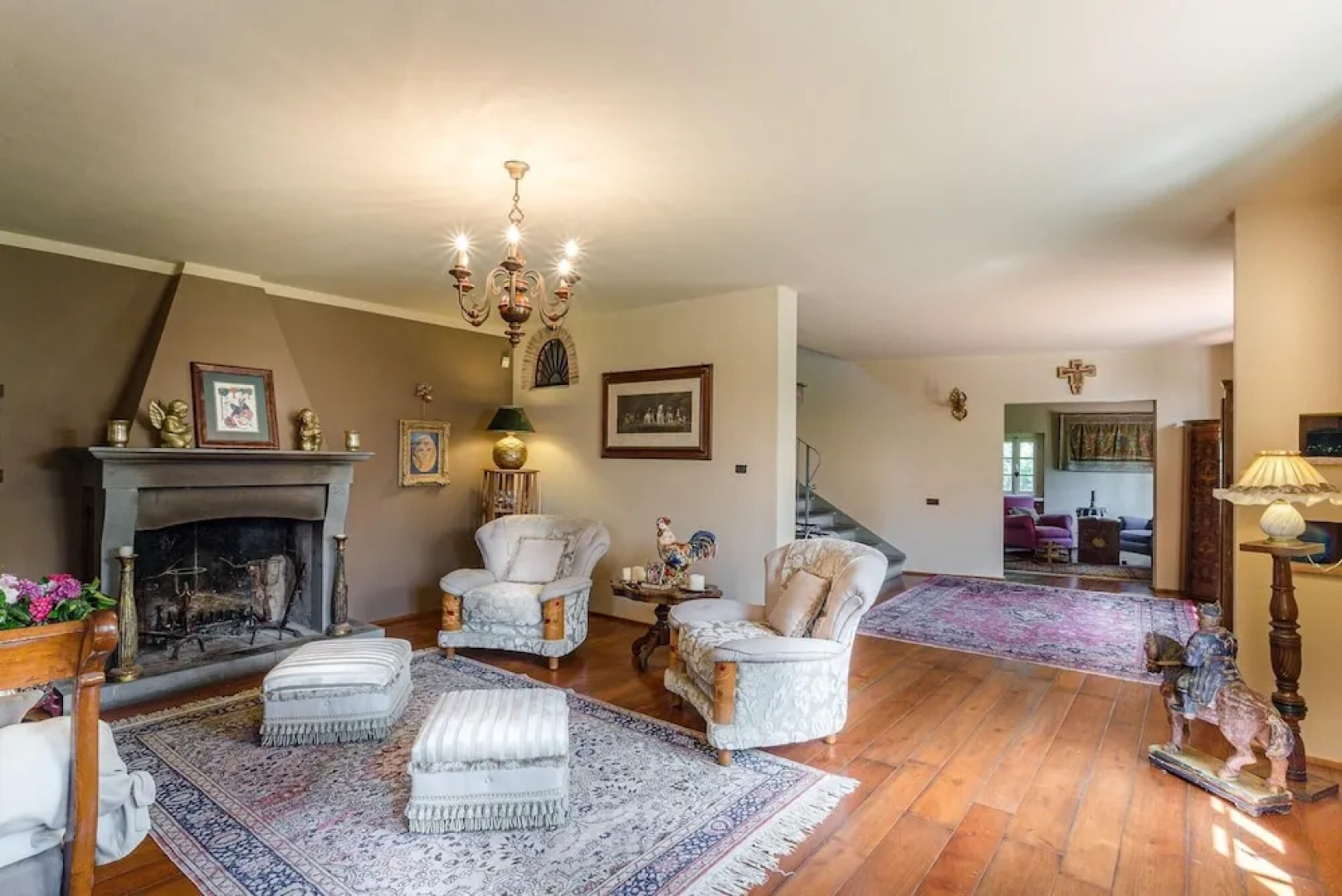 Villa Lorena a Vintage Family Villa