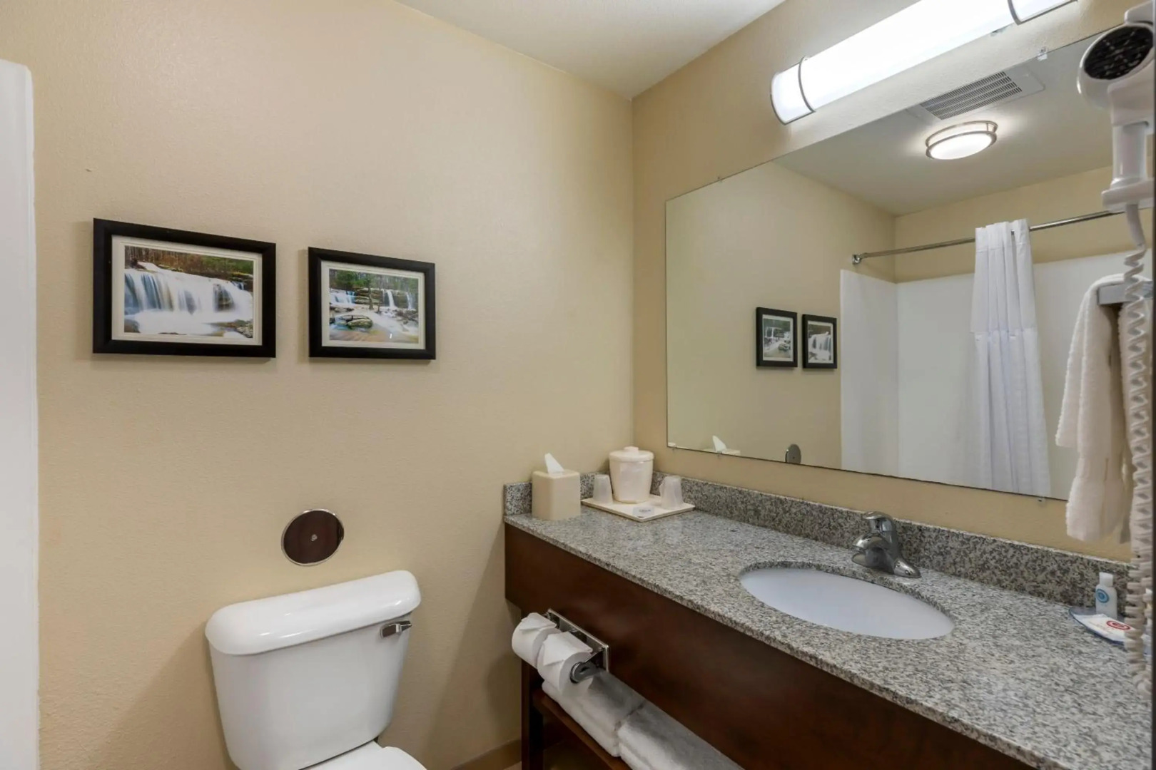 Comfort Inn & Suites Marion I-57