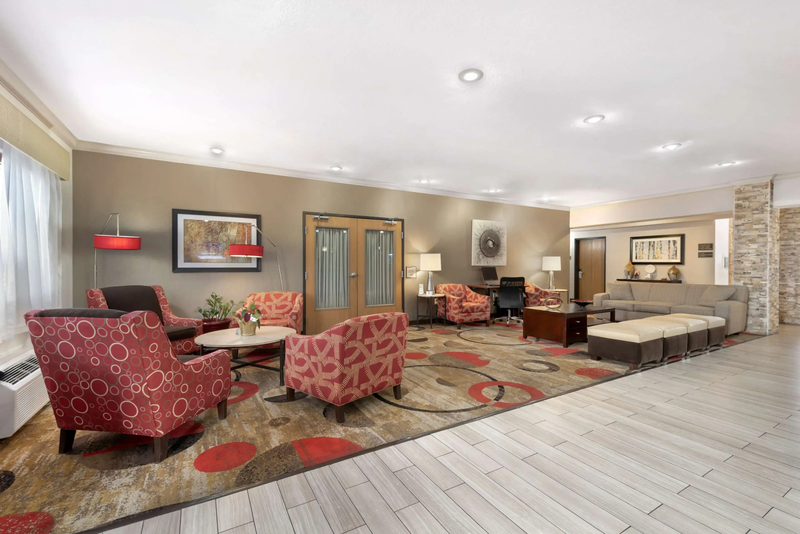 Best Western Plus Eagleridge Inn & Suites