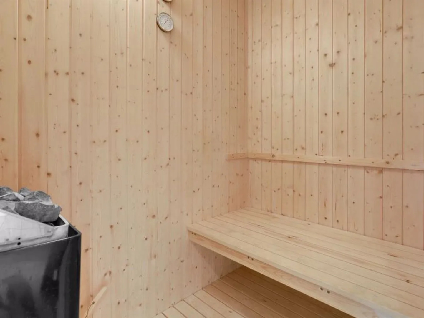 "Roze" - 150m from the sea in Bornholm