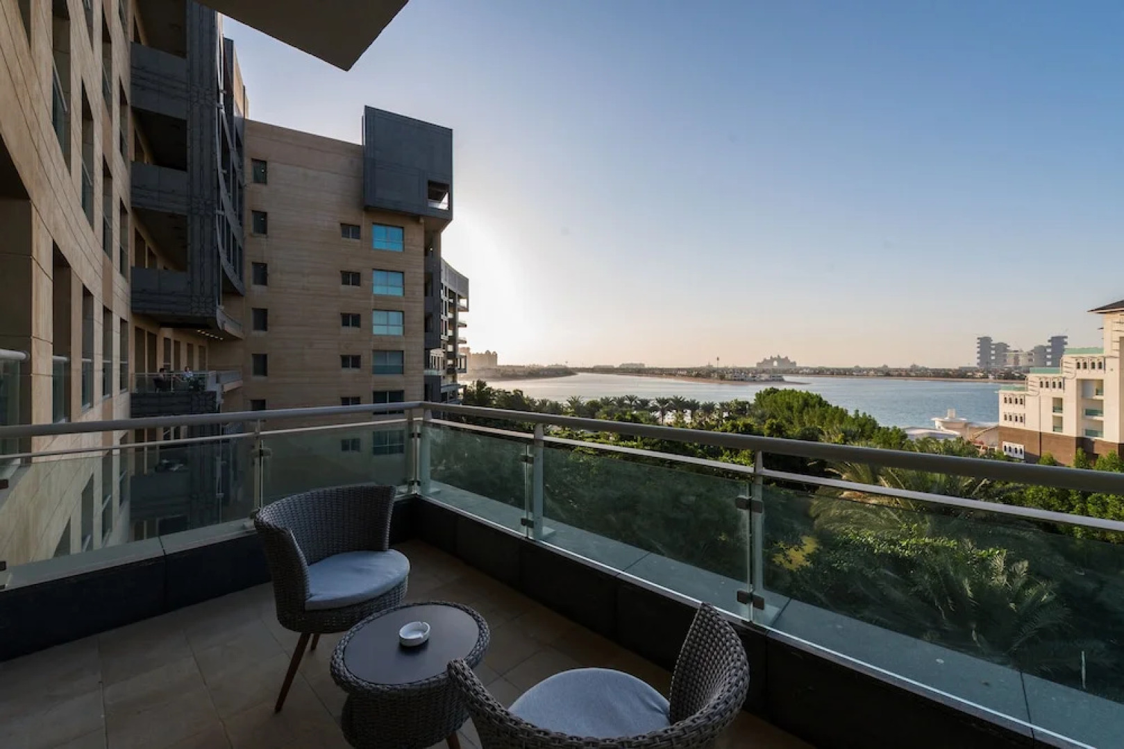 EDEN'S Homes & Villas - Dream Palm Residences